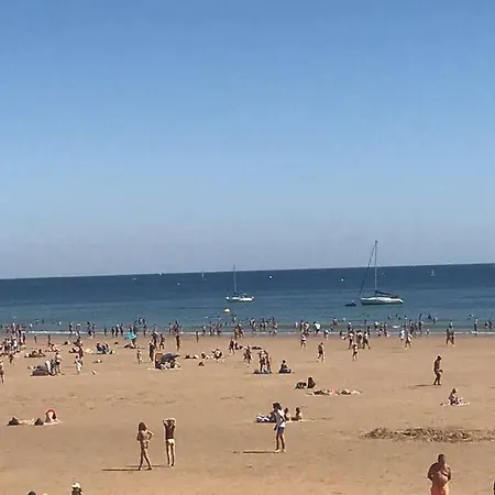 Petite Maison De Pêcheur Et Velos