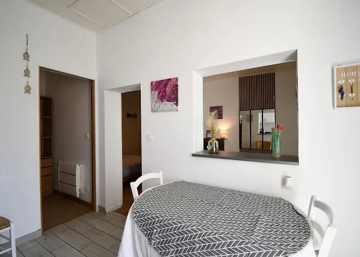 Petite Maison De Pecheur Et Velos *